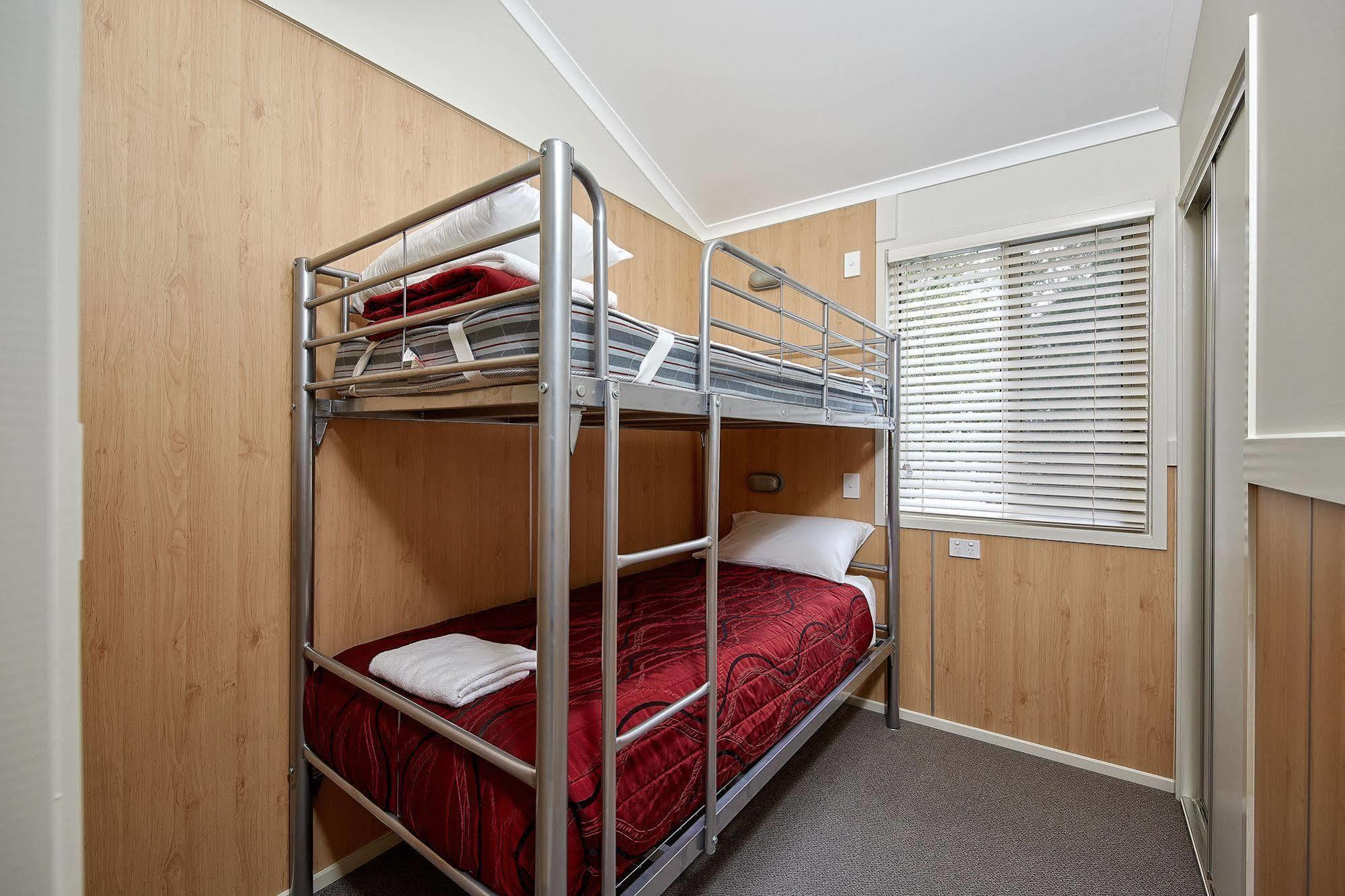 Ashmore Palms Holiday Village Гоулд Коуст Екстериор снимка