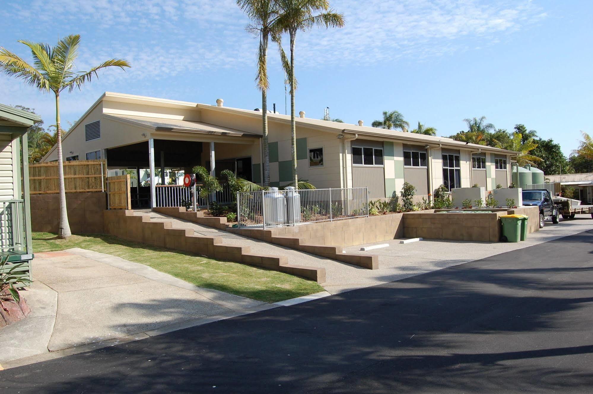Ashmore Palms Holiday Village Гоулд Коуст Екстериор снимка