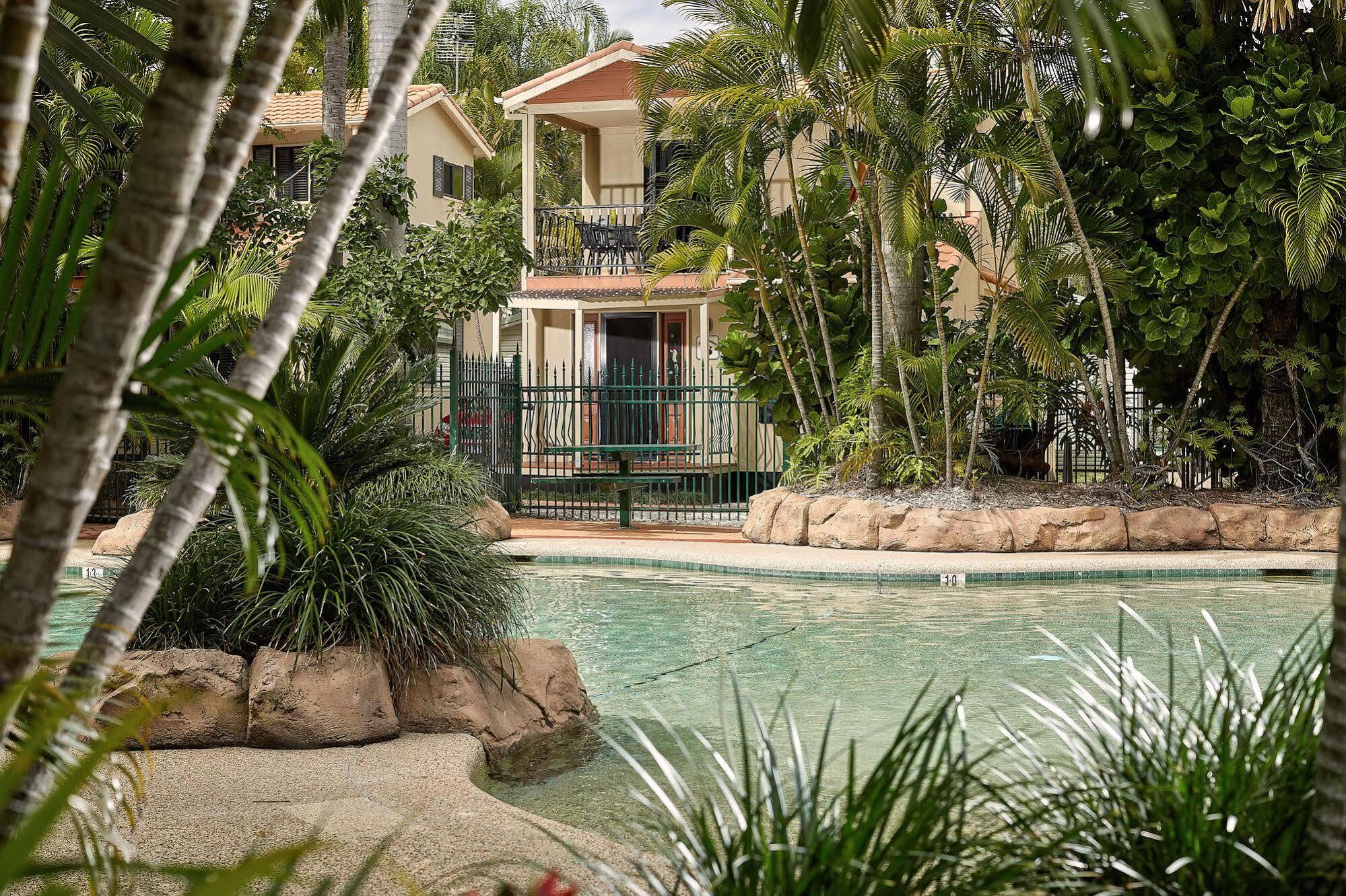 Ashmore Palms Holiday Village Гоулд Коуст Екстериор снимка